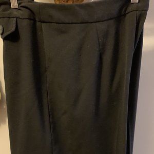 Black Dress Capri's by Briggs